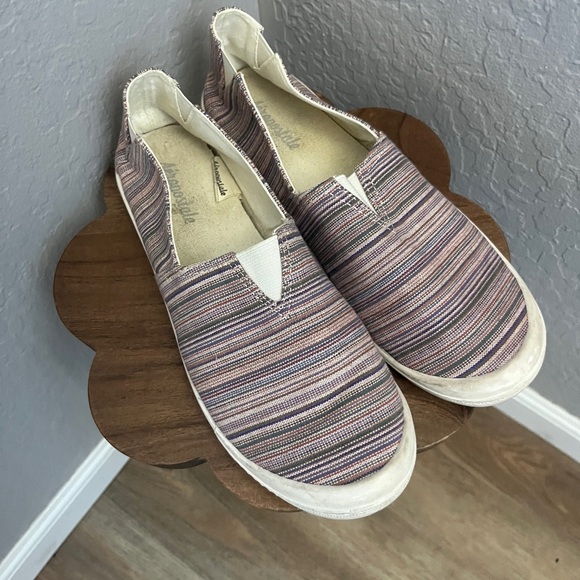 Aeropostale Shoes - Aeropostale multi colored cloth loafer slip ons